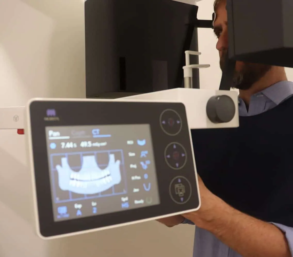 CBCT dental scanner with touchscreen at 562 endodontics